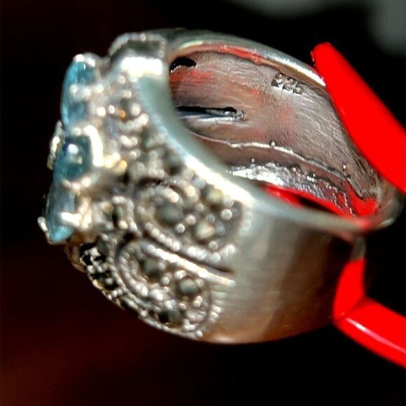 Silver 925 Blue Topaz/Marcasite Flower Ring - Picture 6 of 8
